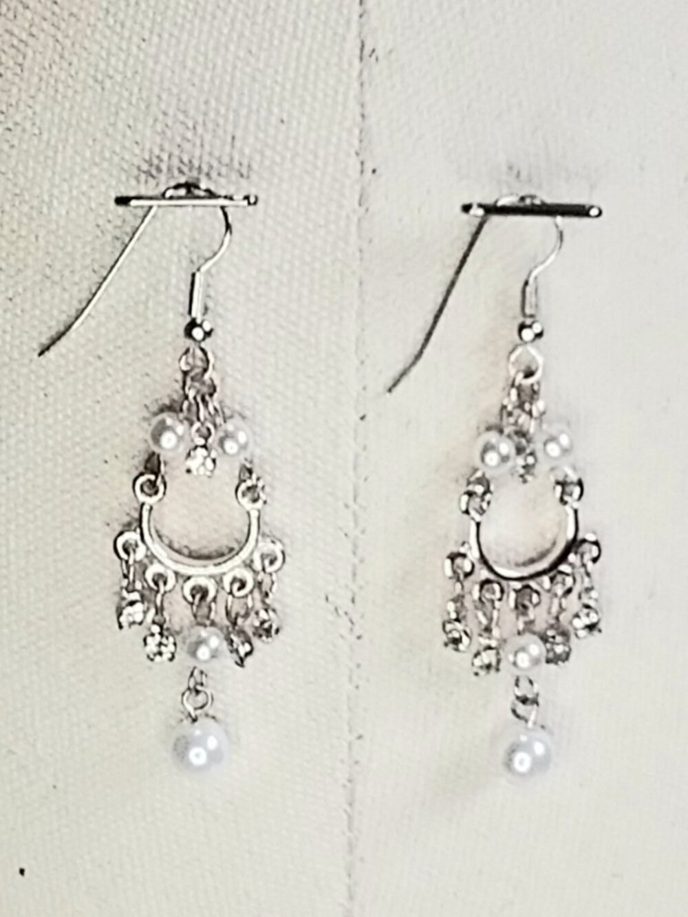 Vintage & Beautiful Pair of Pearl & Stone Earings Quality Costume Jewelry!!